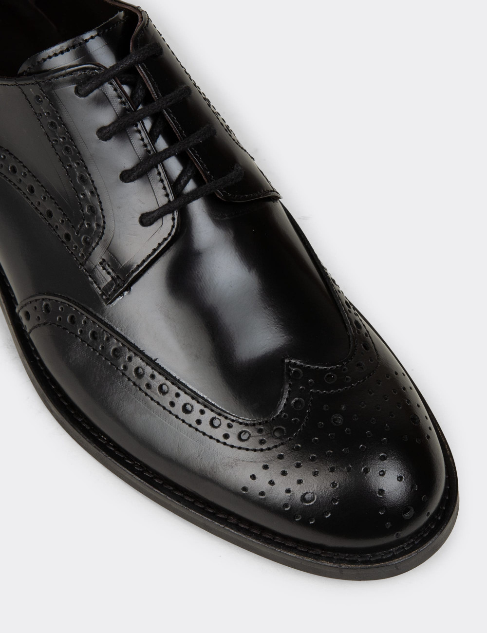 Hakiki Deri Siyah Klasik Erkek Ayakkabı - 01696MSYHM02