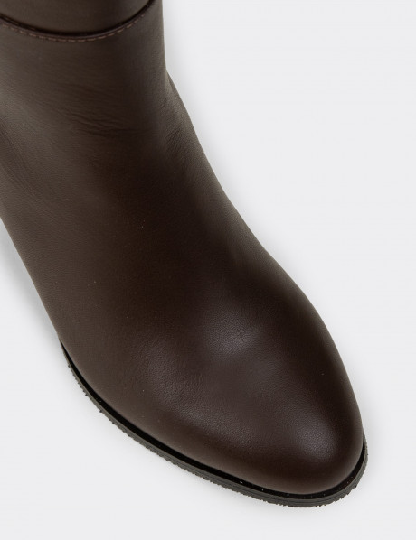 Kadın Kahverengi Hakiki Deri Fermuarlı Çizme