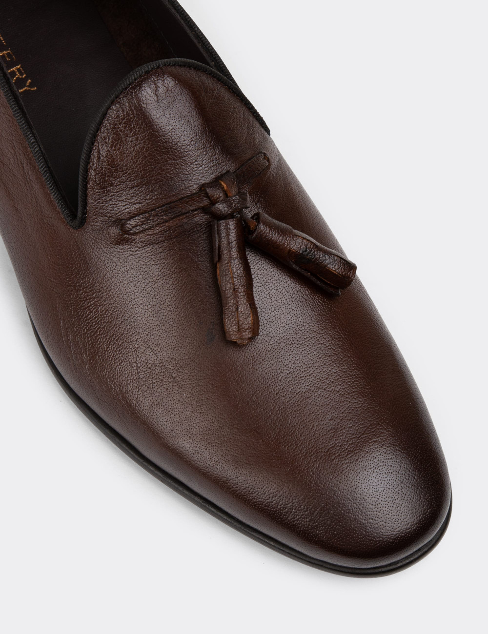 Erkek Kahverengi Hakiki Deri Püsküllü Loafer - 01702MKHVC22 Erkek Kahverengi Hakiki Deri Püsküllü Loafer - 01702MKHVC22