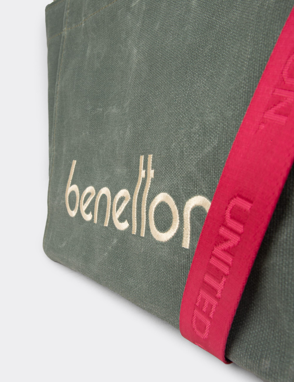 Benetton Haki Kadın Omuz Çantası - B1163ZHAKY01 Benetton Haki Kadın Omuz Çantası - B1163ZHAKY01