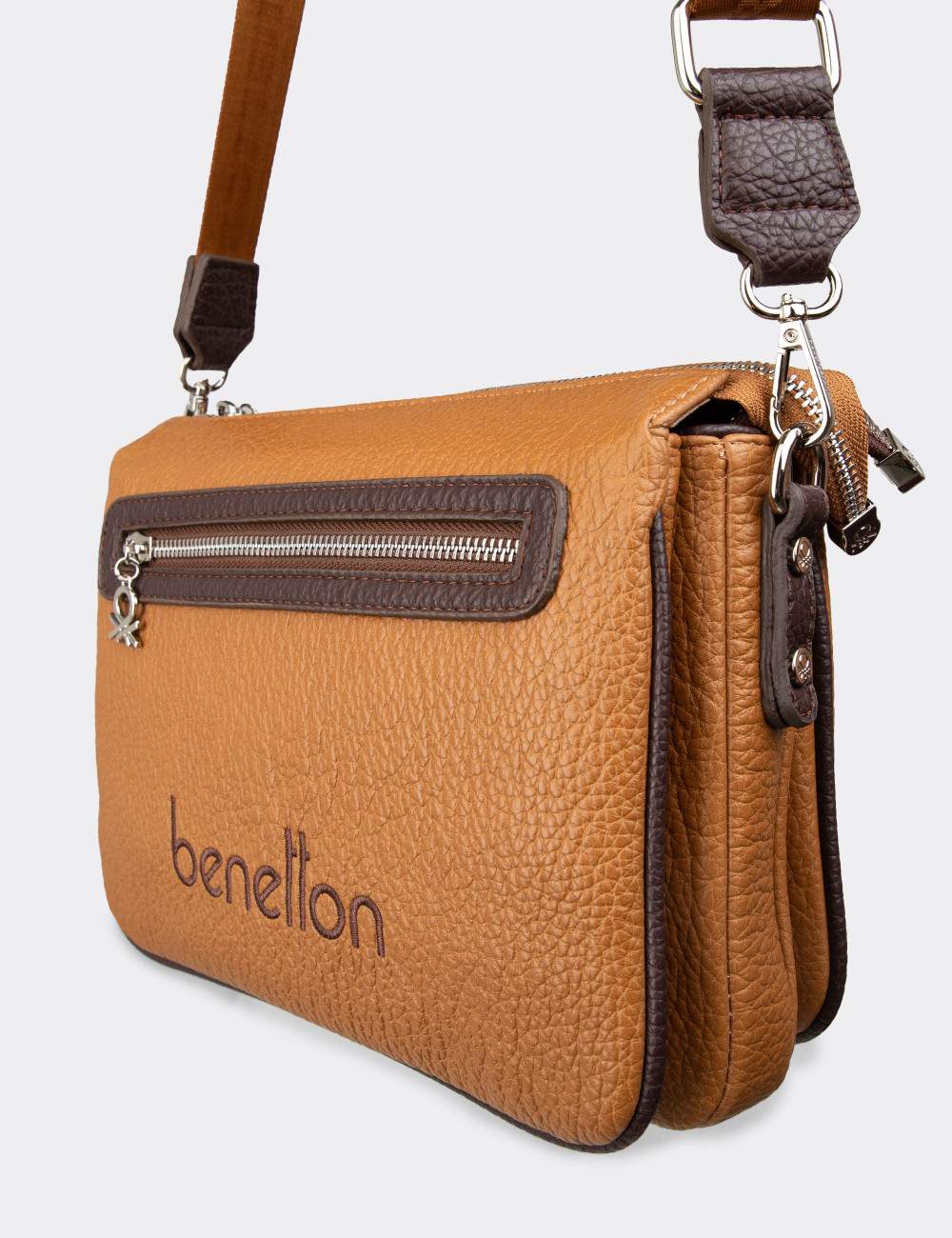 Benetton Taba Rengi Kadın Omuz Çantası - B1662ZTBAY01 Benetton Taba Rengi Kadın Omuz Çantası - B1662ZTBAY01