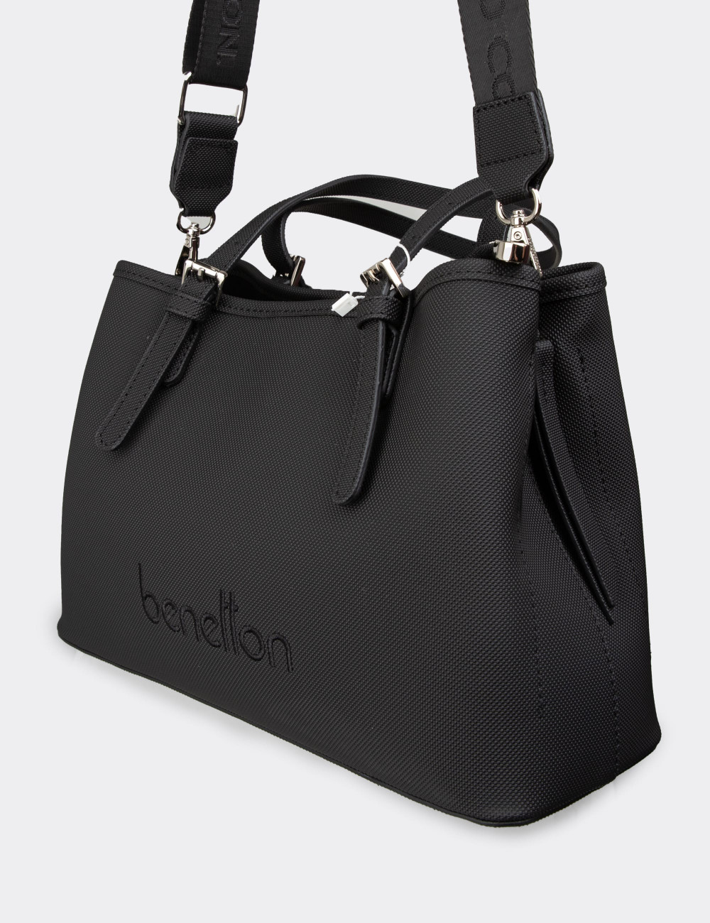 Benetton Siyah Kadın Omuz Çantası - B1683ZSYHY01 Benetton Siyah Kadın Omuz Çantası - B1683ZSYHY01