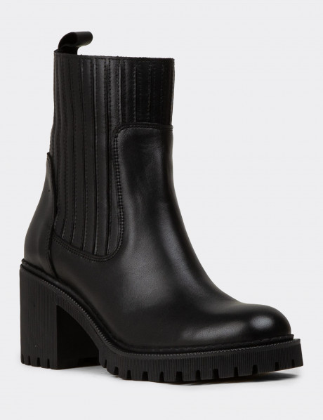 Kadın Hakiki Deri Siyah Bot