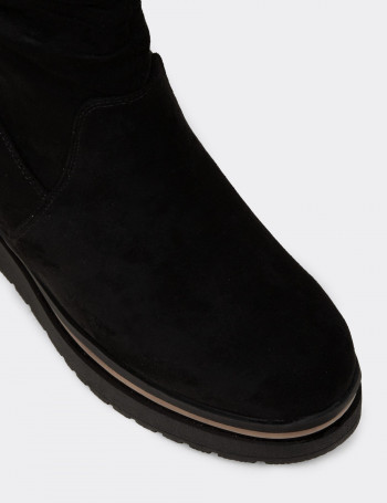 Kadın Siyah Dolgu Topuk Çizme - 25102ZSYHC01