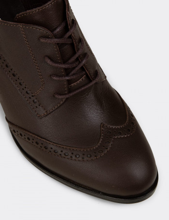 Kadın Hakiki Deri Kahverengi Günlük Topuklu Ayakkabı - A3441ZKHVM01