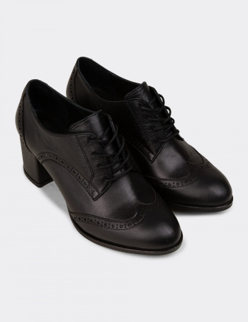 Kadın Hakiki Deri Siyah Günlük Topuklu Ayakkabı - A3441ZSYHM01