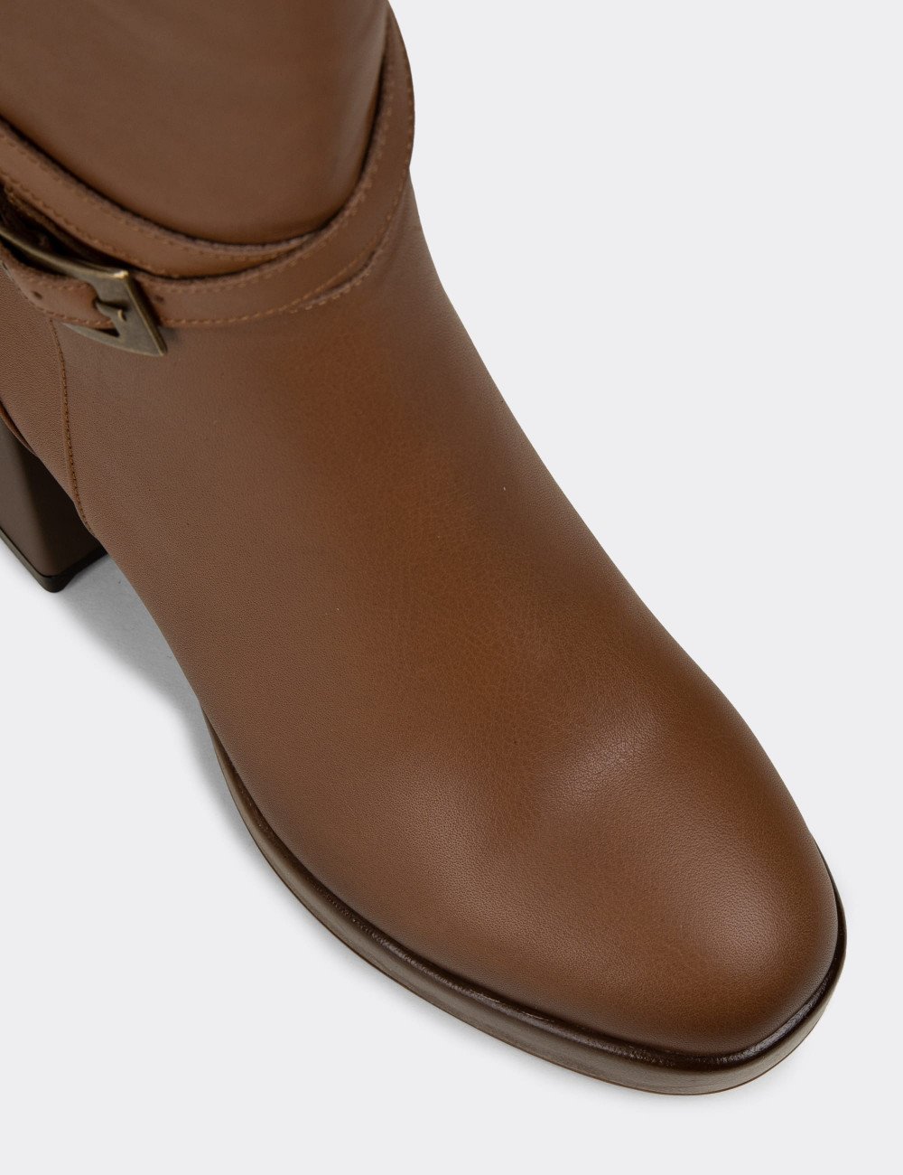 Kadın Taba Rengi Hakiki Deri Fermuarlı Bot - A3444ZTBAC01