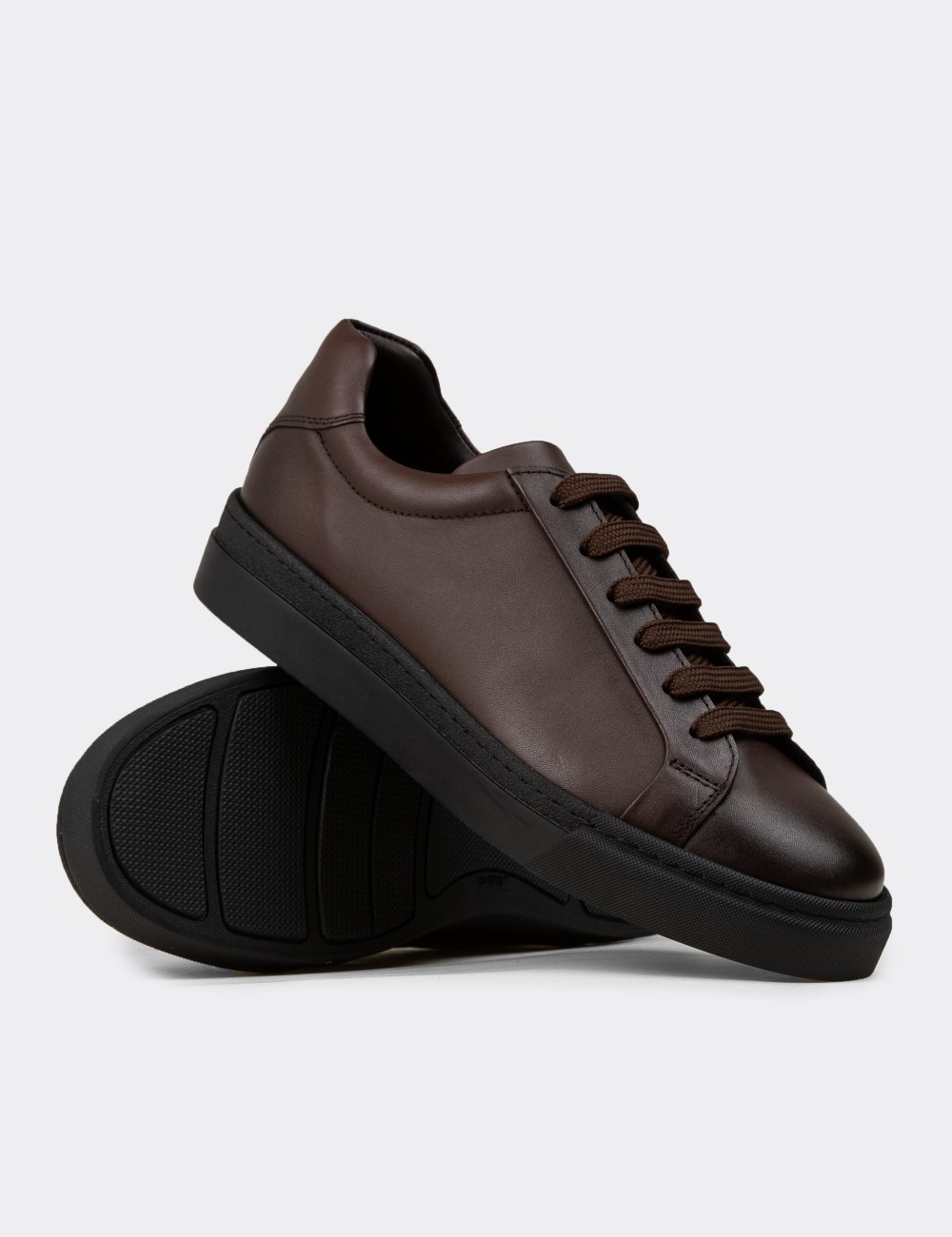 Erkek Kahverengi Hakiki Deri Sneaker Ayakkabı - 02018MKHVC02