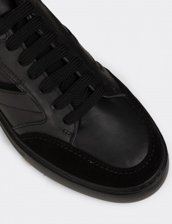 Erkek Hakiki Deri Siyah Sneaker Ayakkabı - 02012MSYHE01