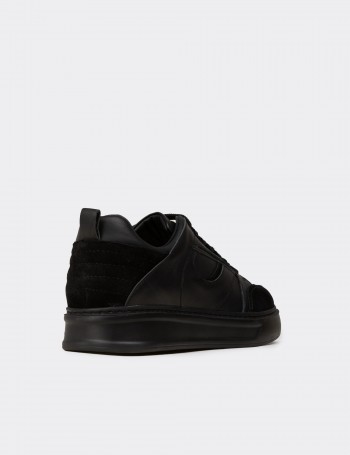 Erkek Hakiki Deri Siyah Sneaker Ayakkabı - 02012MSYHE01