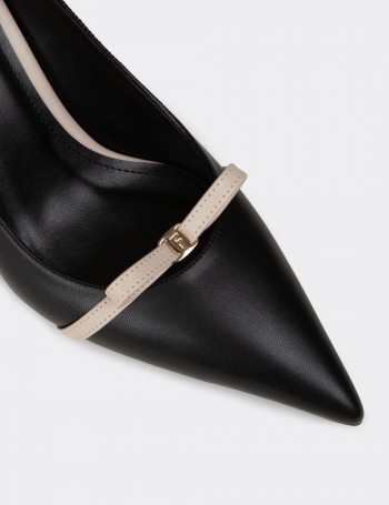 Kadın Fiyonk Detaylı Siyah Stiletto - V4025ZSYHM01