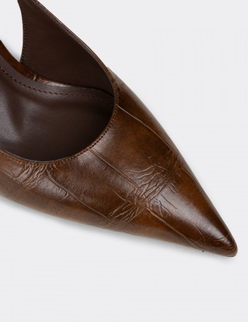 Kadın Kahverengi Krokodil Desenli Slingback Stiletto - V4035ZKHVM01