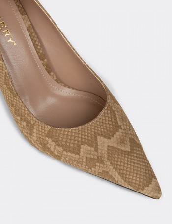 Kadın Bej Piton Desenli Orta Topuklu Stiletto - V4030ZBEJM01