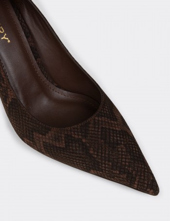 Kadın Yılan Desenli Kahverengi Orta Topuklu Stiletto - V4030ZKHVM01