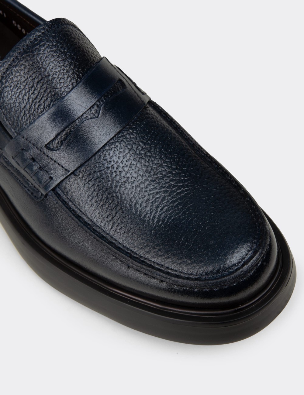 Erkek Hakiki Deri Lacivert Loafer - F6683MLCVP01