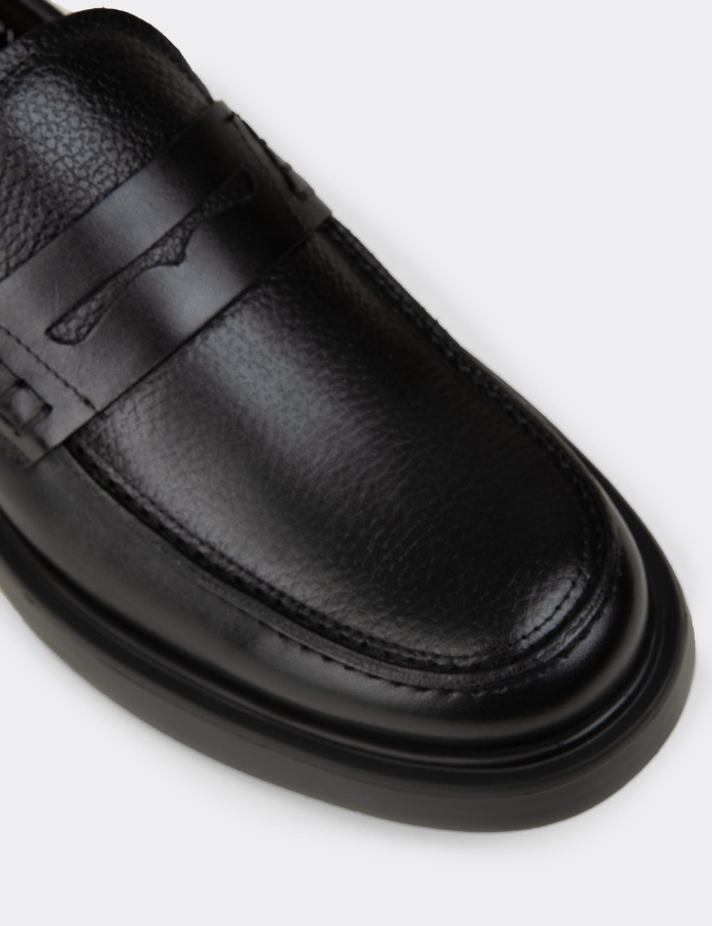 Erkek Siyah Hakiki Deri Loafer Ayakkabı - F6683MSYHP01
