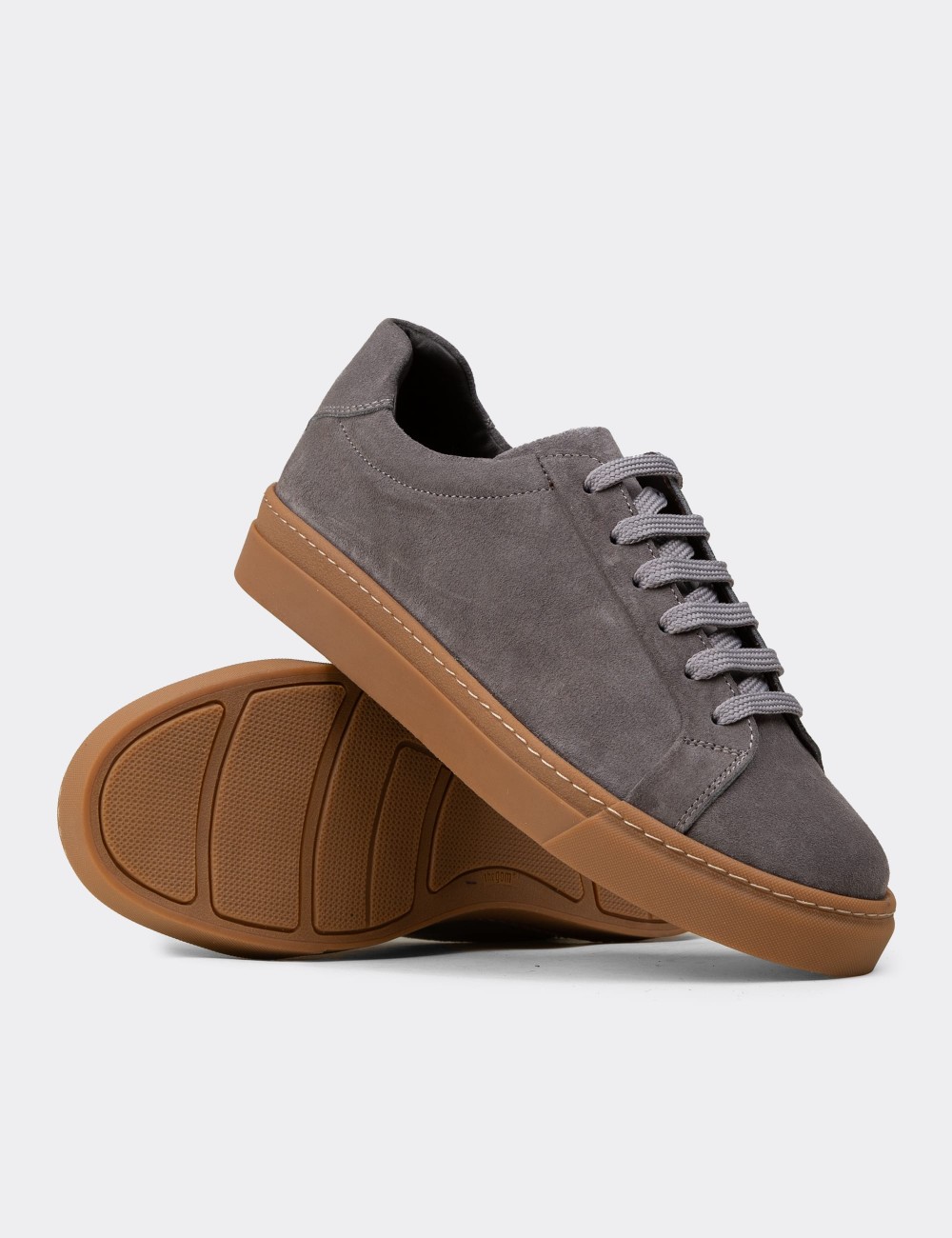 Erkek Gri Hakiki Süet Sneaker Ayakkabı - 02018MGRIC03