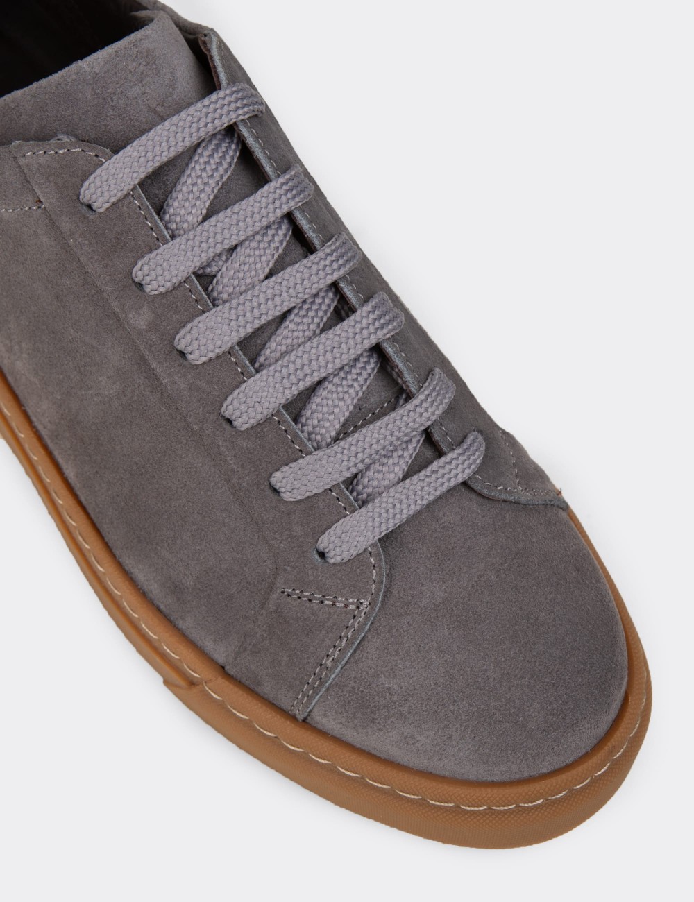 Erkek Gri Hakiki Süet Sneaker Ayakkabı - 02018MGRIC03
