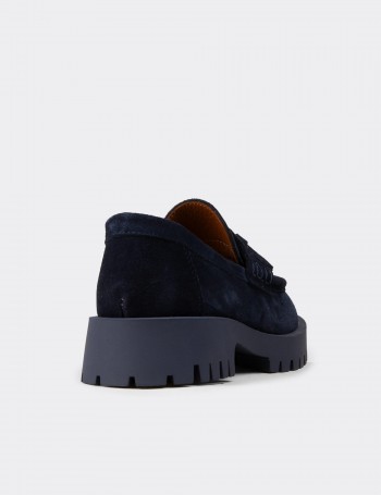 Kadın Hakiki Süet Lacivert Püsküllü Loafer - 02035ZLCVC01