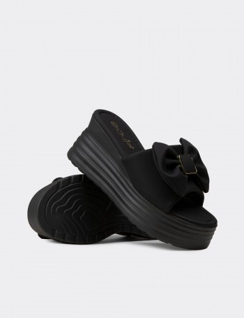 Kadın Siyah Platform Terlik - 26450ZSYHP01