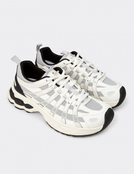 Kadın Beyaz Sneaker Ayakkabı