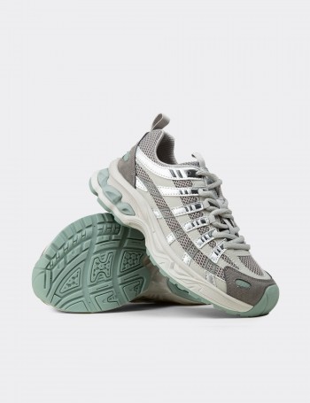 Kadın Gri Sneaker Ayakkabı - 26369ZGRIP01