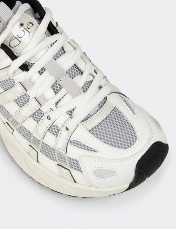 Kadın Beyaz Sneaker Ayakkabı - 26369ZBYZP01