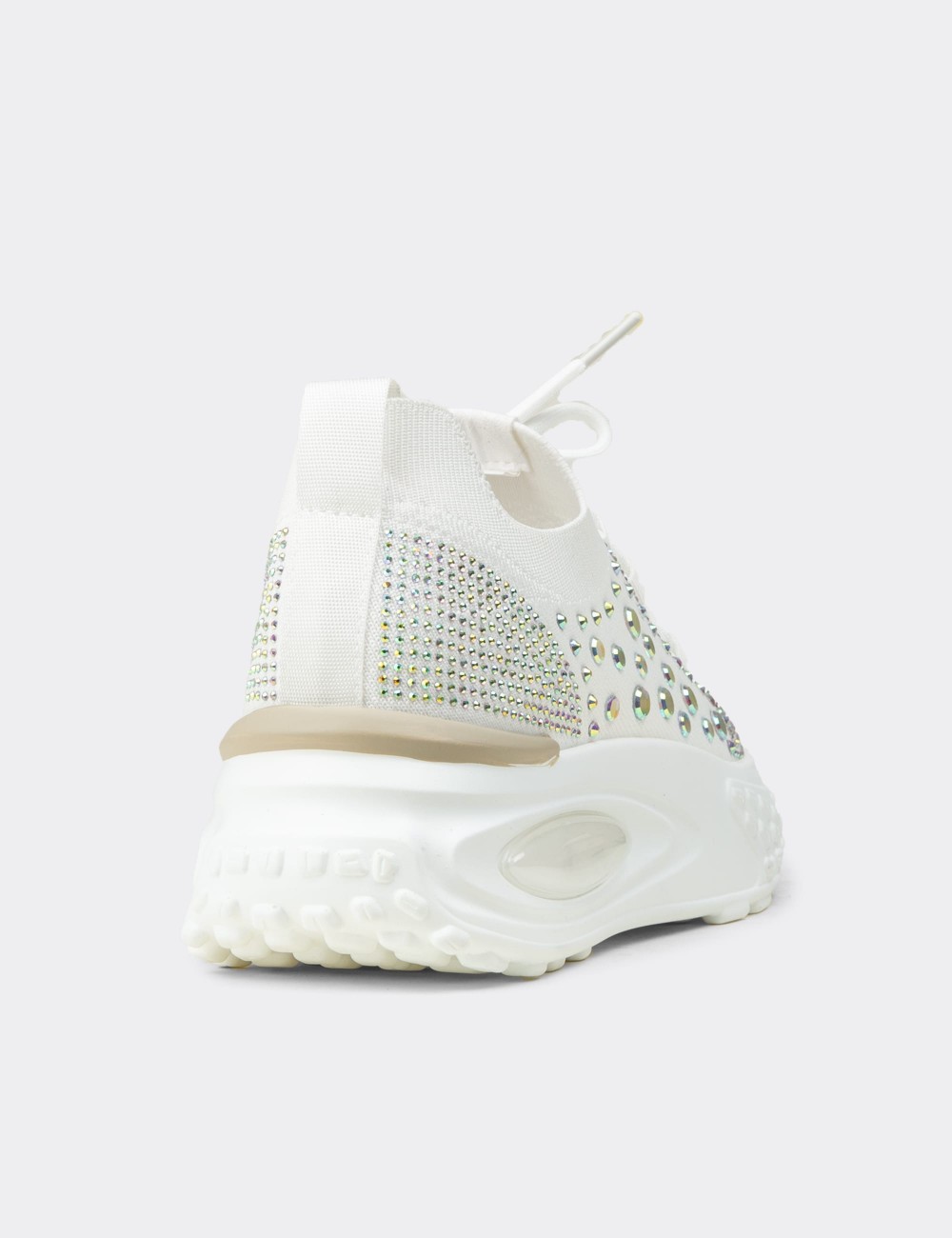 Kadın Beyaz Taş Detaylı Sneaker Ayakkabı - 26311ZBYZP01