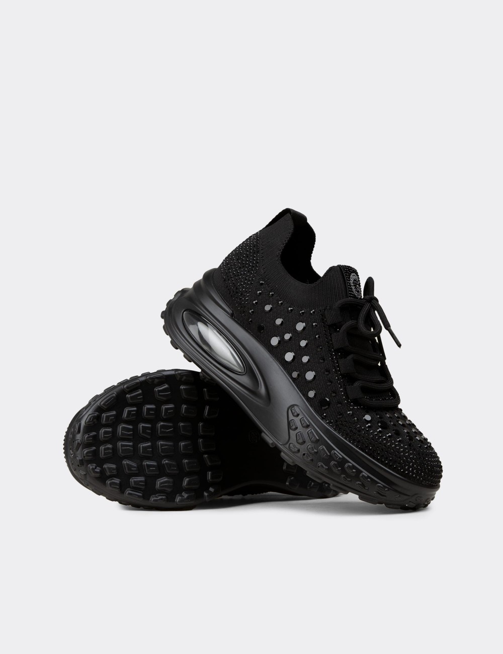 Kadın Siyah Taş Detaylı Sneaker Ayakkabı - 26311ZSYHP01