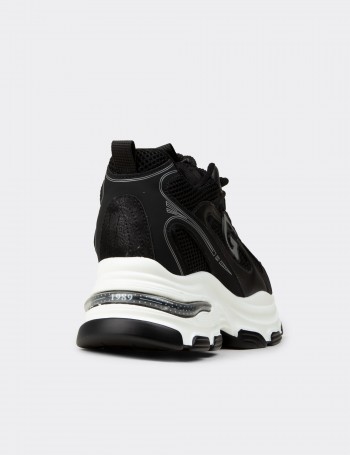 Kadın Siyah Gizli Topuk Sneaker Ayakkabı - 26323ZSYHP01