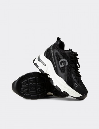 Kadın Siyah Gizli Topuk Sneaker Ayakkabı - 26323ZSYHP01