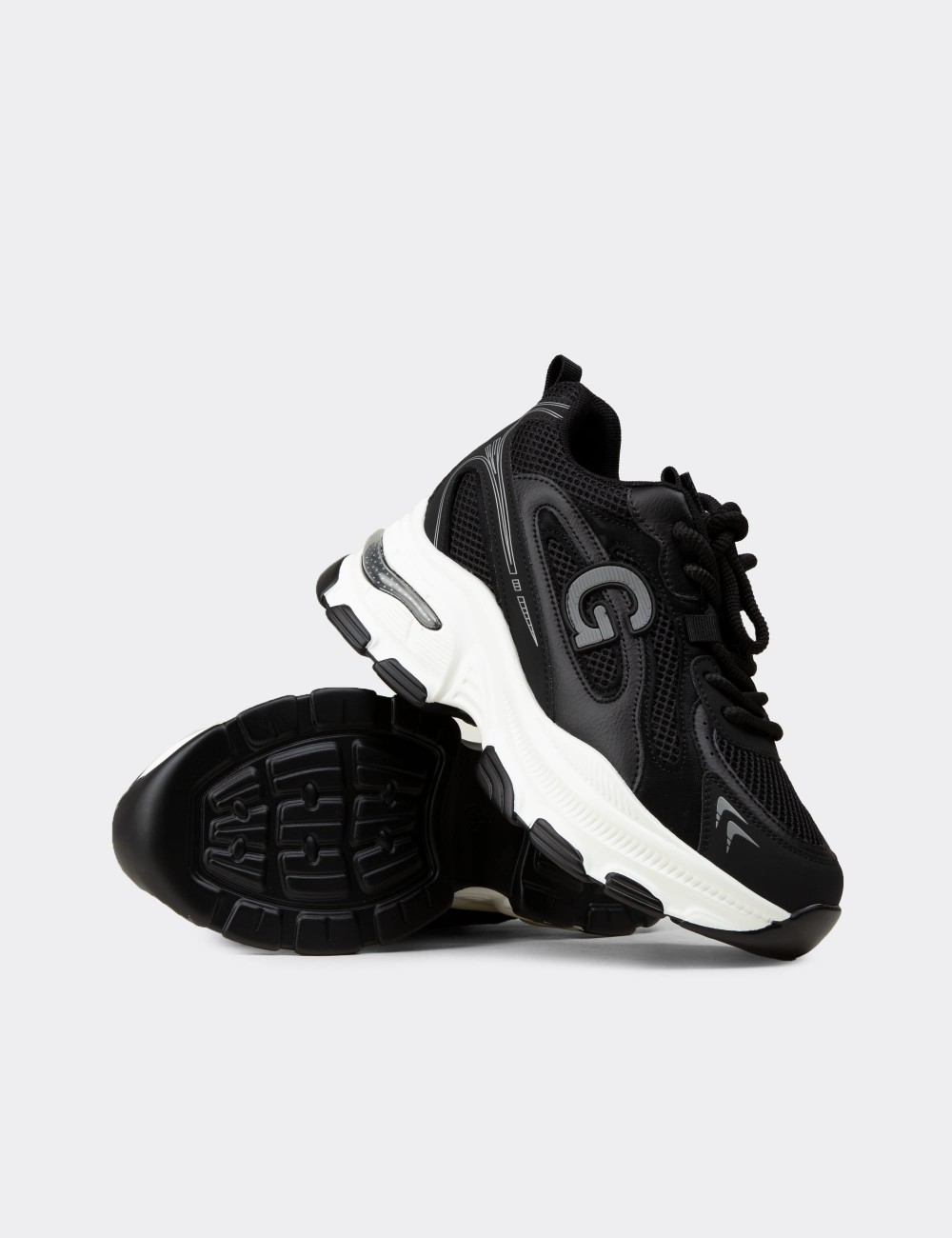 Kadın Siyah Gizli Topuk Sneaker Ayakkabı - 26323ZSYHP01