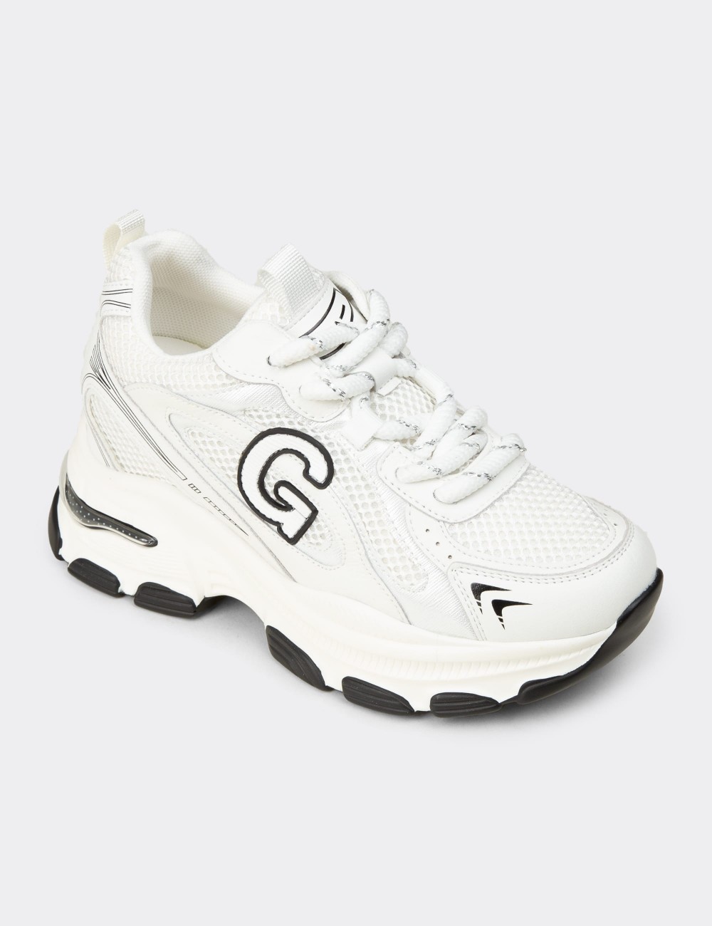 Kadın Gizli Topuk Beyaz Sneaker Ayakkabı - 26323ZBYZP01