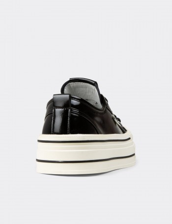 Kadın Siyah Rugan Sneaker Ayakkabı - K0524ZSYHC01