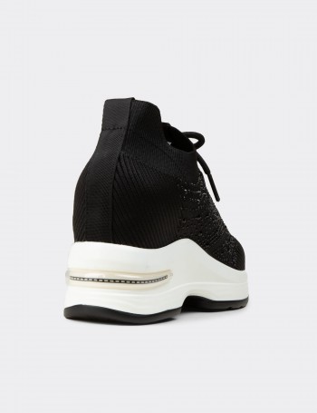 Kadın Siyah Gizli Topuk Sneaker Ayakkabı - K5050ZSYHC01