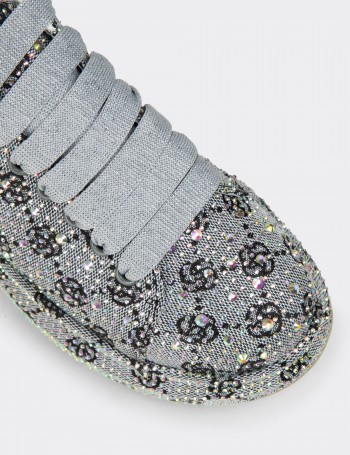 Kadın Gri Taş İşlemeli Sneaker - K0052ZGRIC01