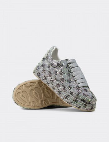 Kadın Gri Taş İşlemeli Sneaker - K0052ZGRIC01