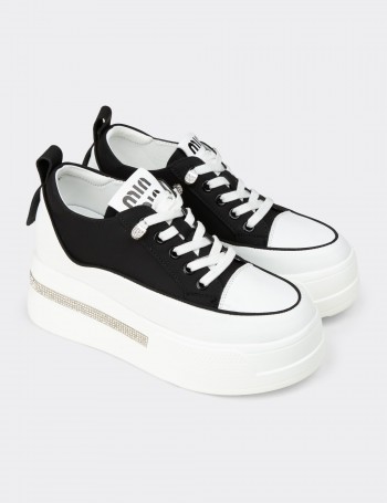 Kadın Siyah Gizli Topuklu Sneaker Ayakkabı - K7500ZSYHC01