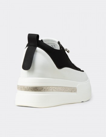 Kadın Siyah Gizli Topuklu Sneaker Ayakkabı - K7500ZSYHC01