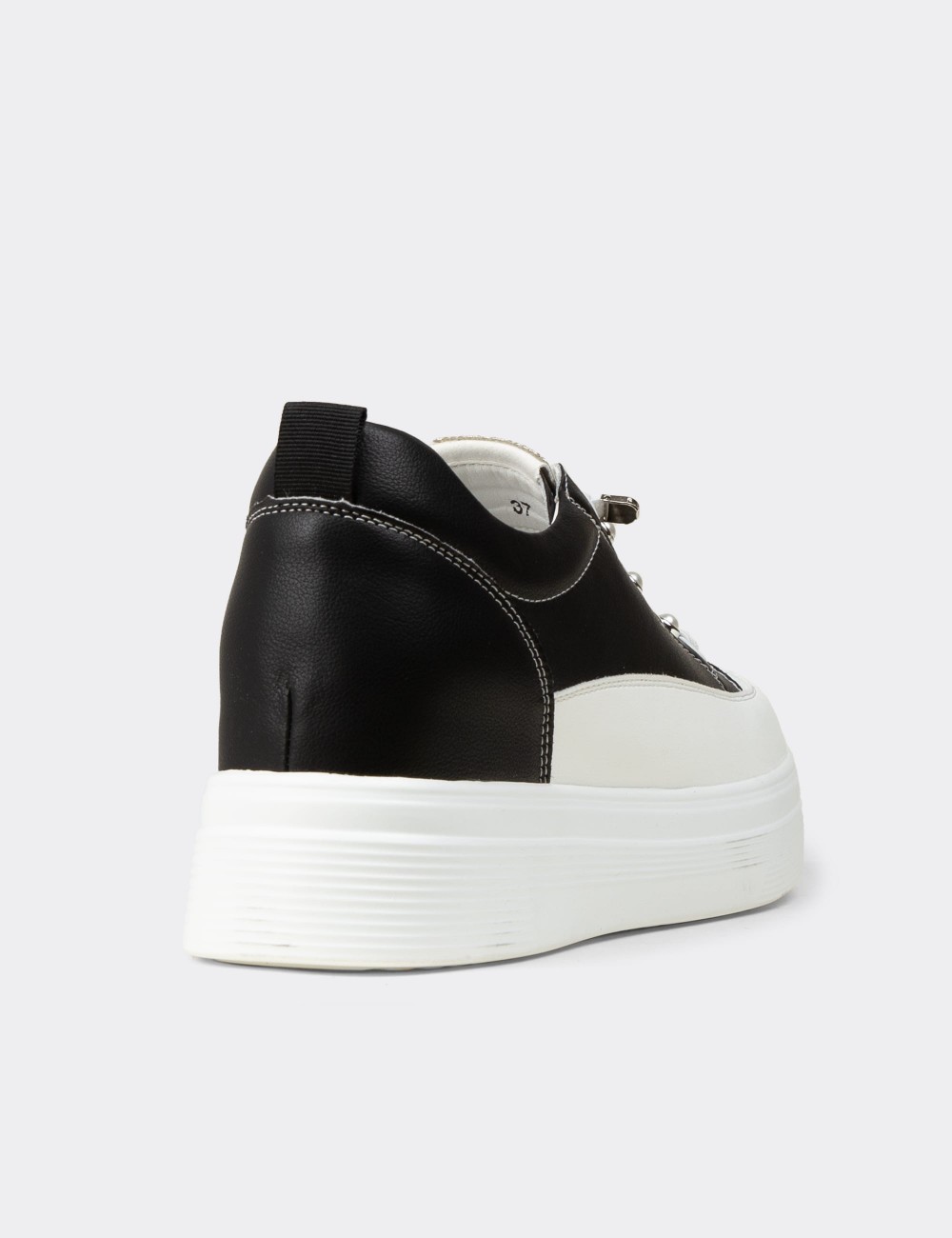 Kadın Gizli Topuk Siyah Sneaker Ayakkabı - K0120ZSYHC01