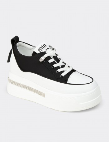 Kadın Siyah Gizli Topuklu Sneaker Ayakkabı - K7500ZSYHC01