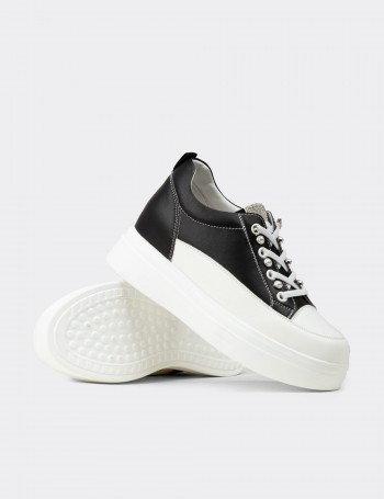 Kadın Gizli Topuk Siyah Sneaker Ayakkabı - K0120ZSYHC01