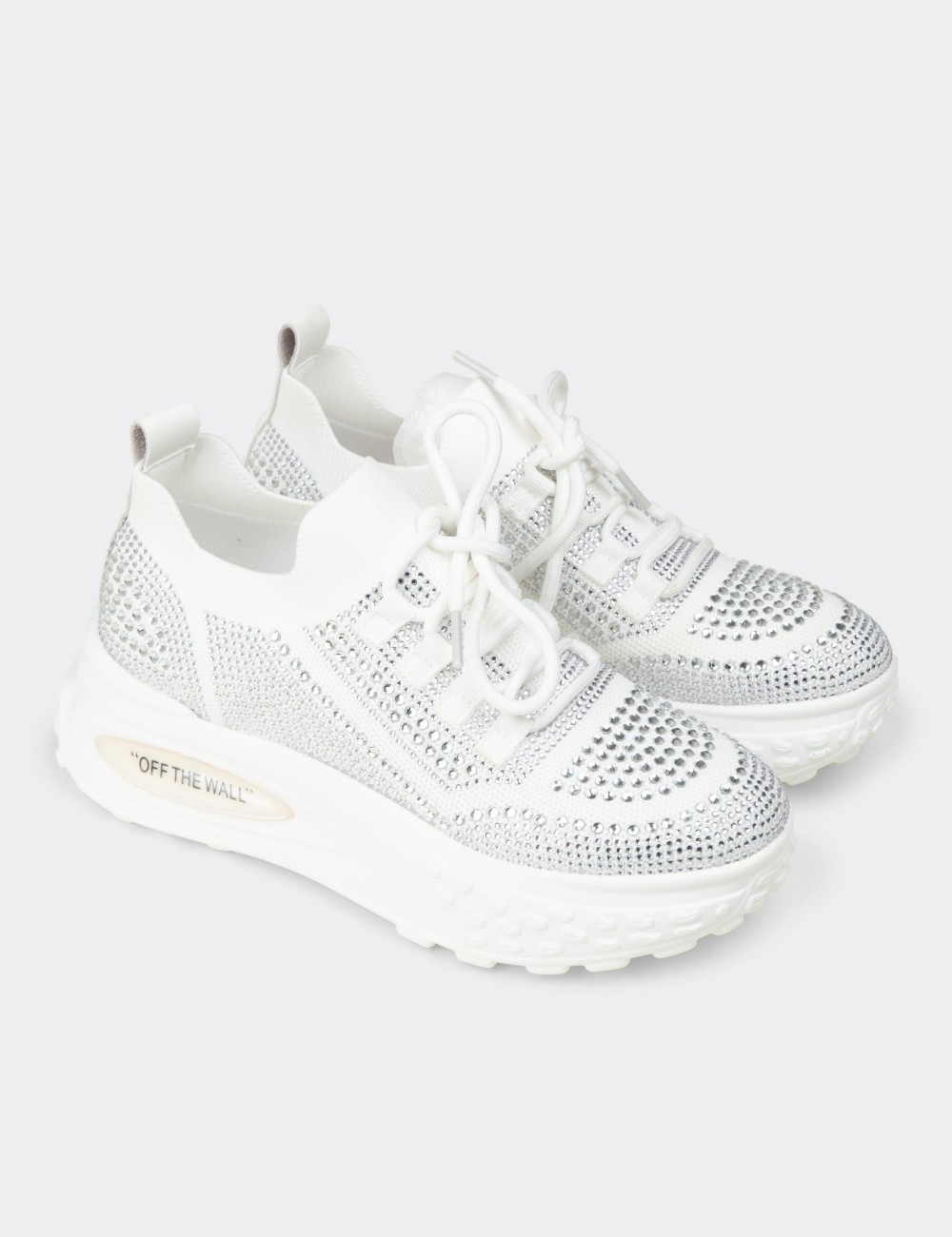 Kadın Beyaz Taşlı Platform Sneaker - K0018ZBYZC01