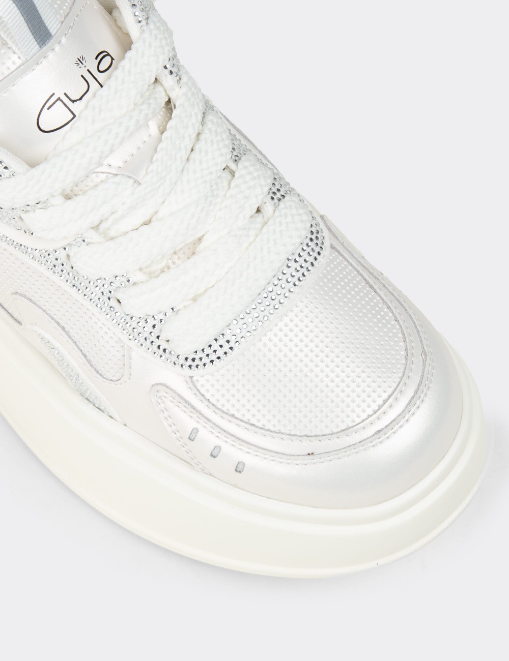 Kadın Beyaz Taş Detaylı Platform Sneaker - 26424ZBYZP01