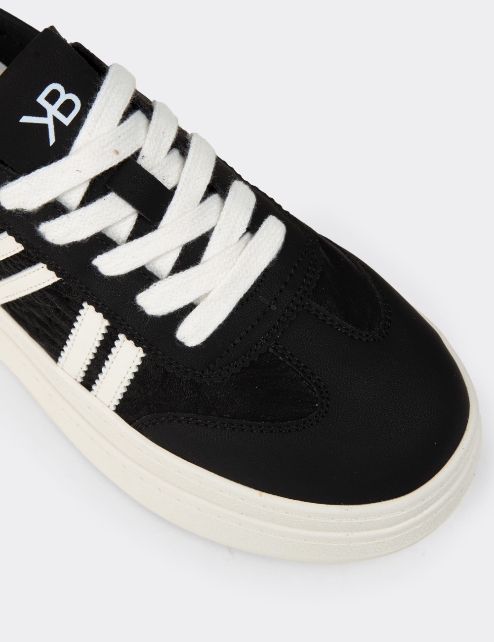 Kadın Siyah Platform Sneaker Ayakkabı - K1062ZSYHC01