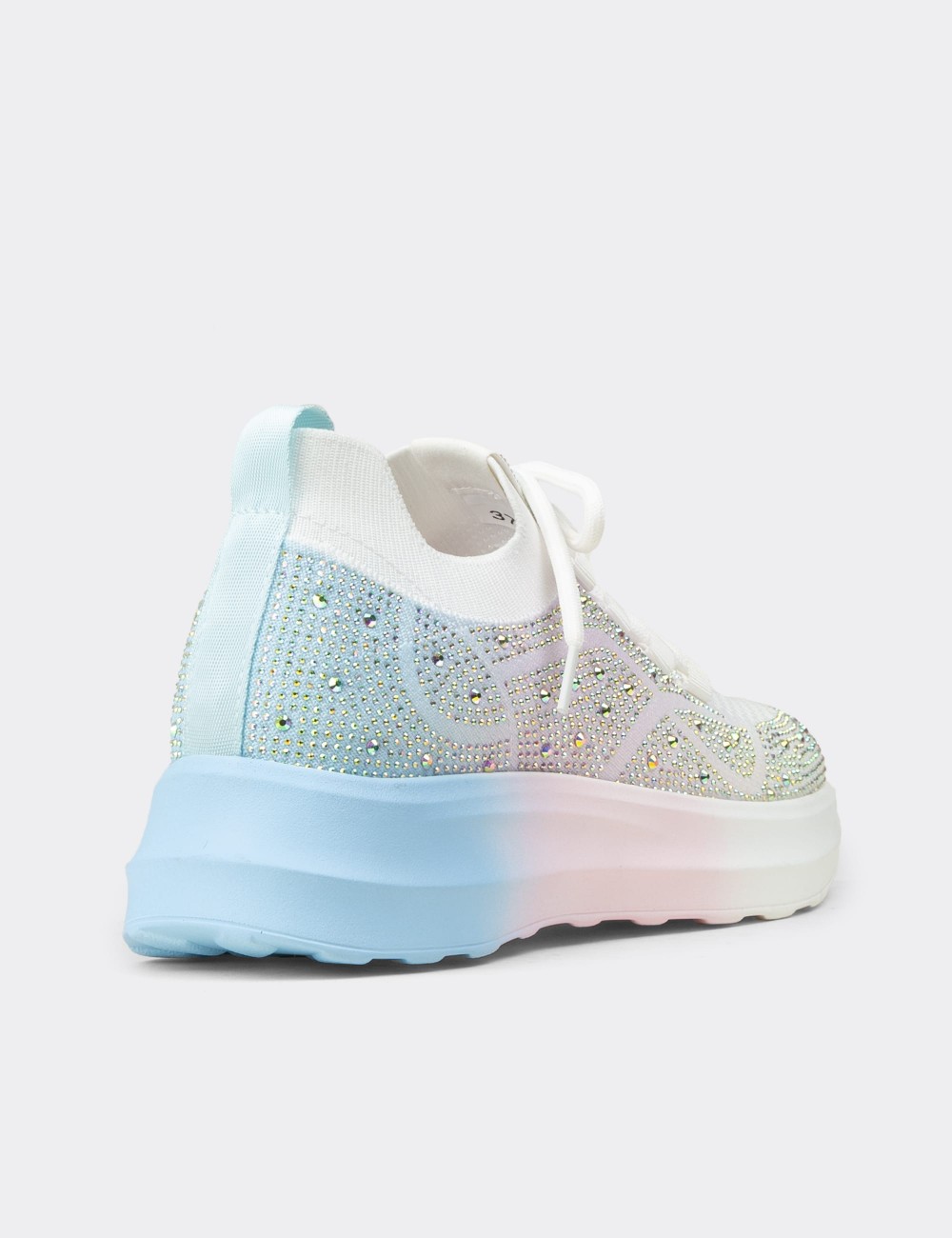 Kadın Beyaz Taş Detaylı Sneaker Ayakkabı - K0516ZBYZC01