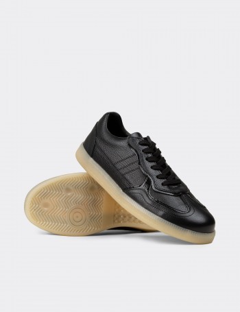Kadın Siyah Hakiki Deri Sneaker Ayakkabı - R2601ZSYHC01