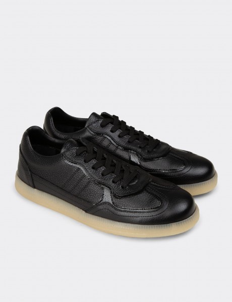 Kadın Siyah Hakiki Deri Sneaker Ayakkabı