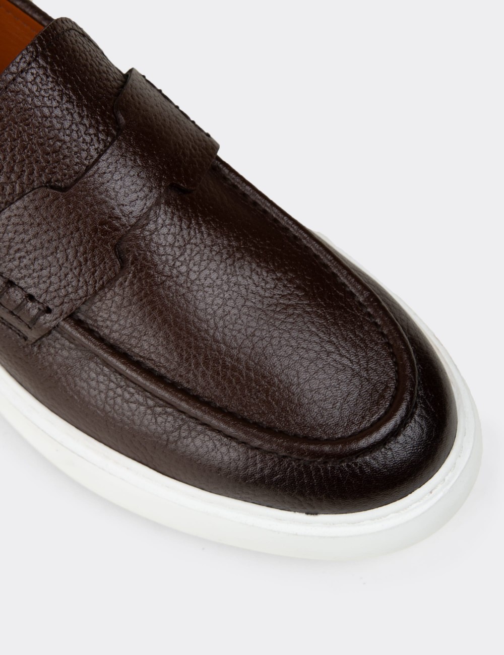 Erkek Kahverengi Hakiki Deri Loafer Ayakkabı - 02043MKHVP02