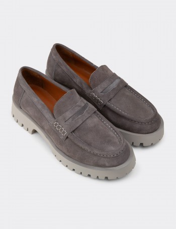 Kadın Hakiki Süet Gri Loafer Ayakkabı - 02034ZGRIC01